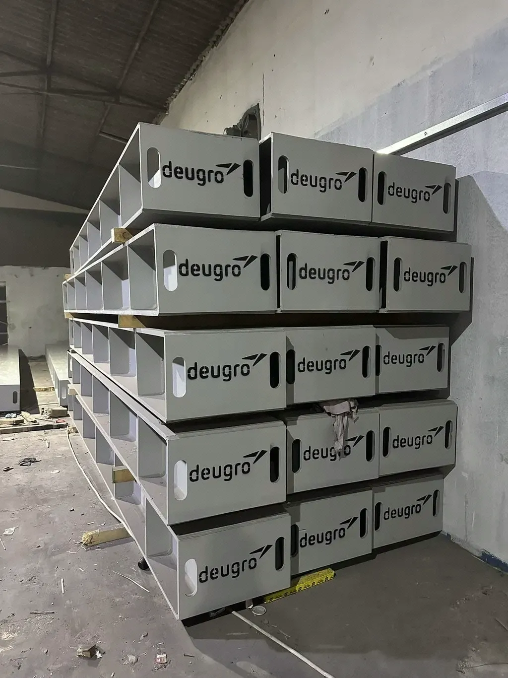 Steel fit-up and welding by Costro crews