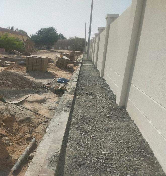 Levelling of aggregate bedding layer