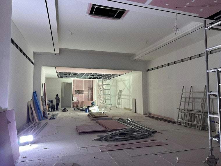 Ceiling closure in progress