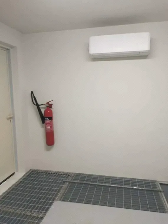 Installation of O-General split AC unit with piping connections