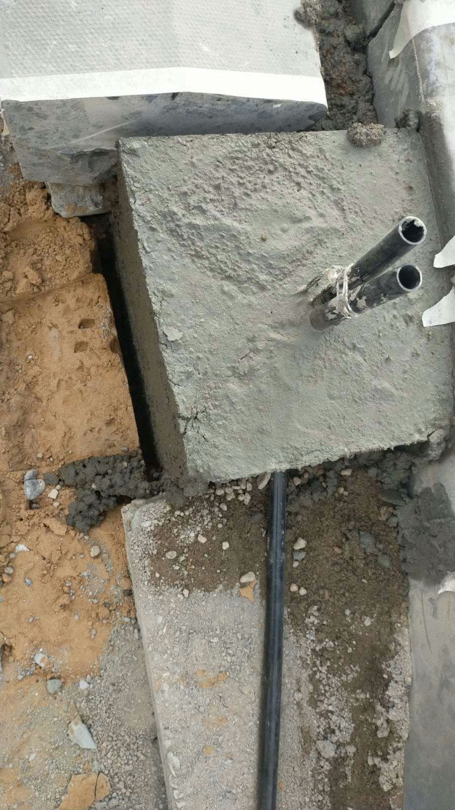 Garden light foundation construction