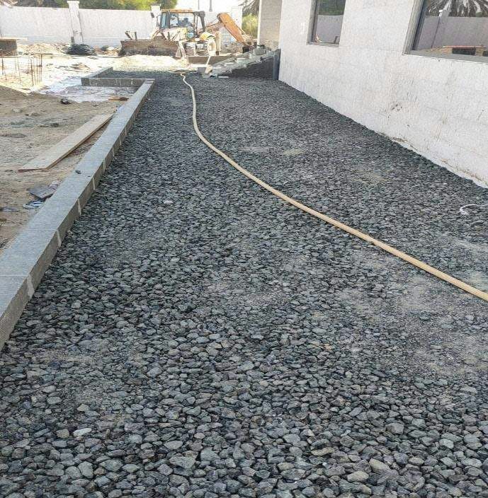 Compacted aggregate bedding layer
